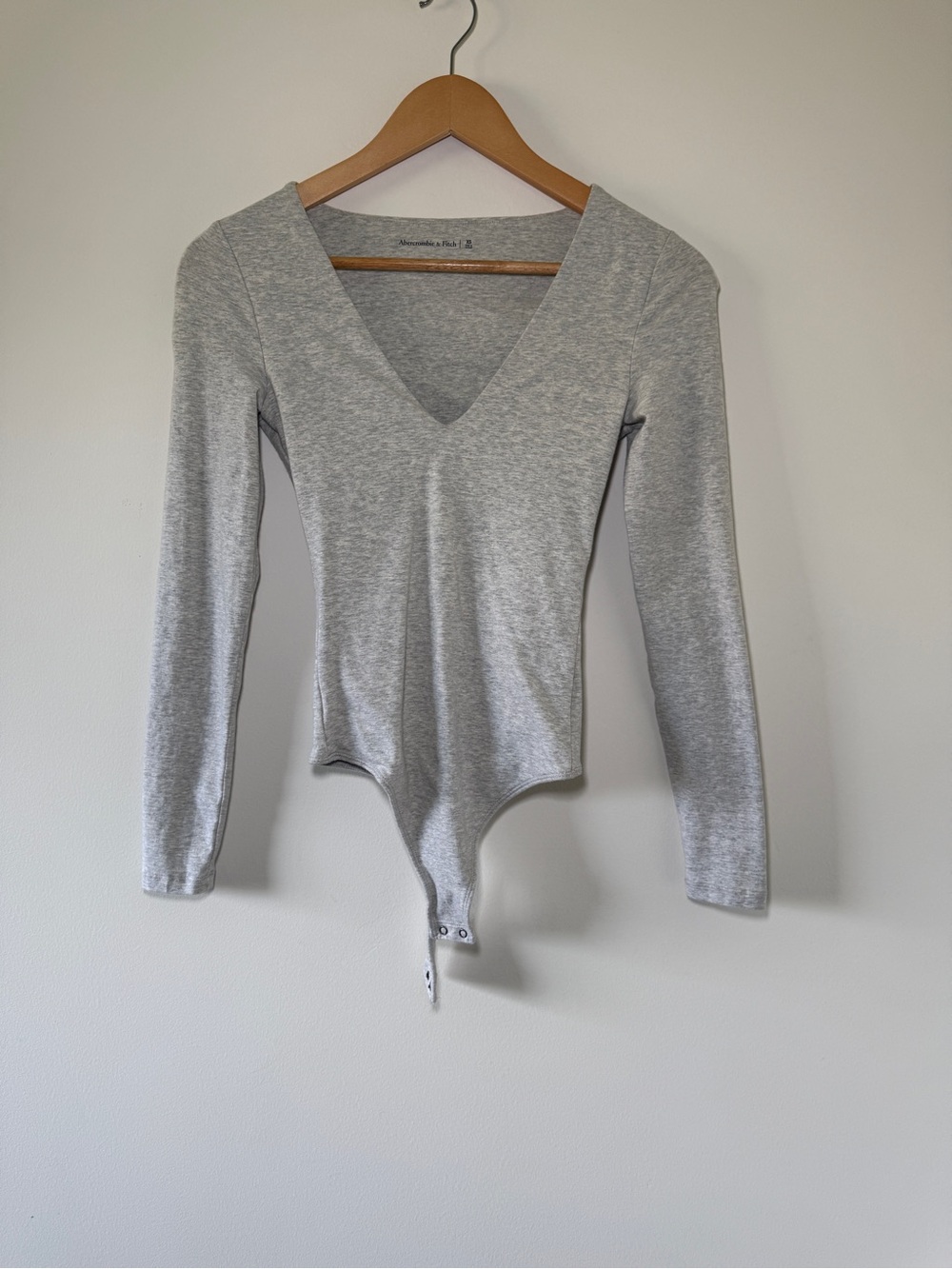 Abercrombie & Fitch Gray Deep V Long Sleeve Bodysuit XS